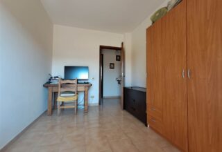 8902RA76407-8